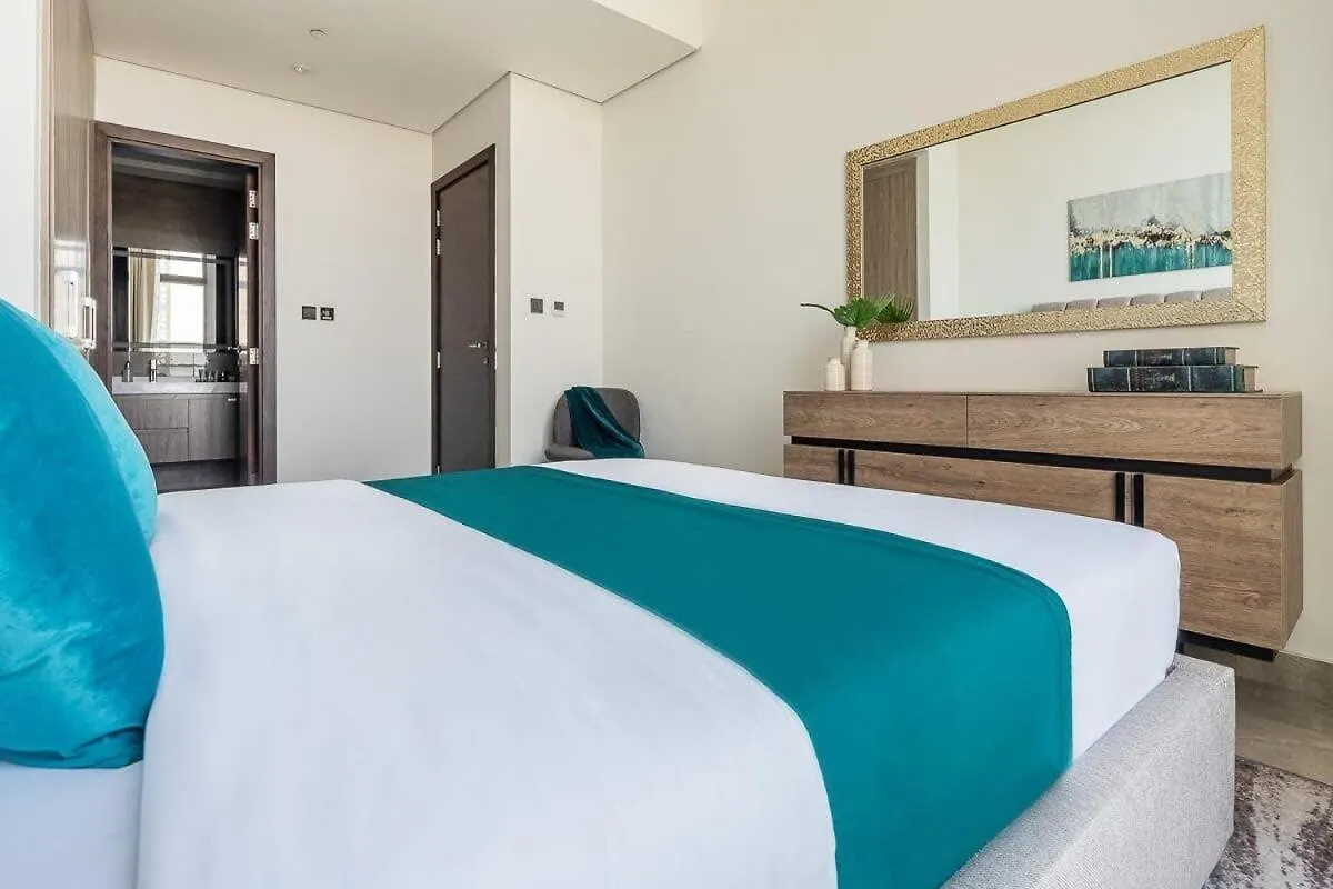 Frank Porter - Majestique Residence 2 Dubai
